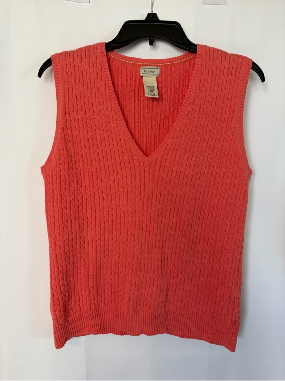 LL‎ Bean women's classic cable knit sweater vest